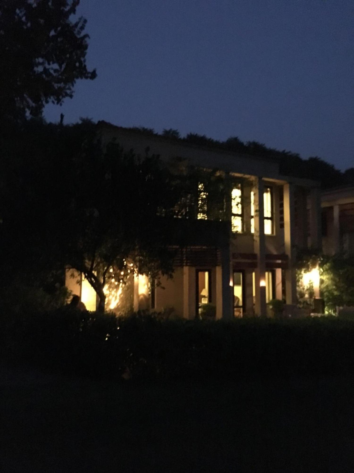 Villa At Tarudhan Valley Golf Resort Манесар Екстер'єр фото